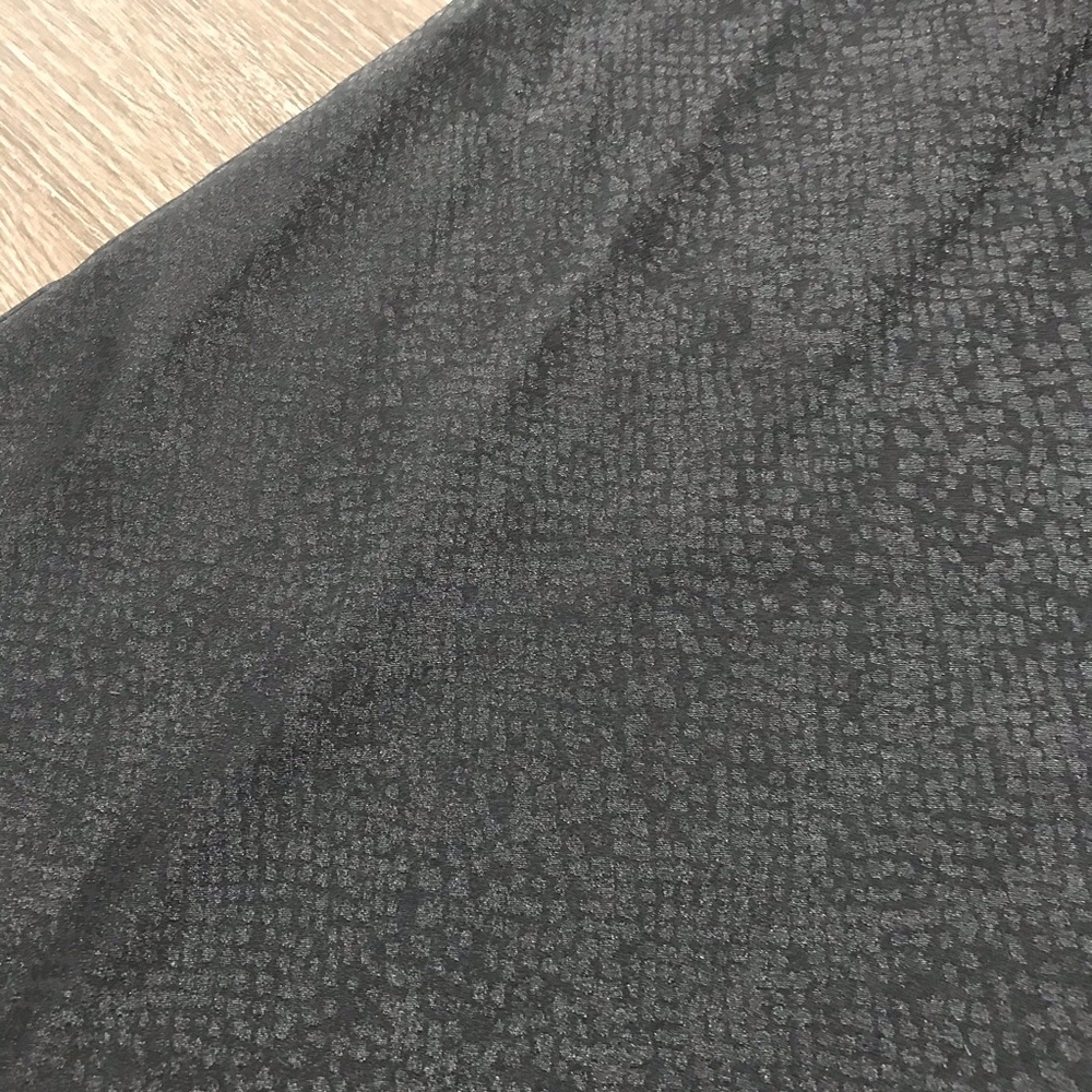 SOLD ✨ Calvin Klein Snake Print Shine Tank Top - Picture 6 of 10